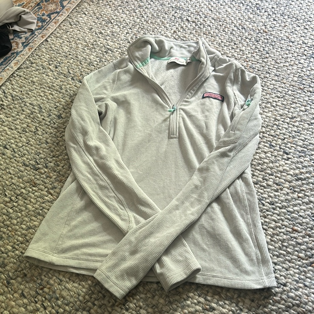 Vineyard vines half zip up